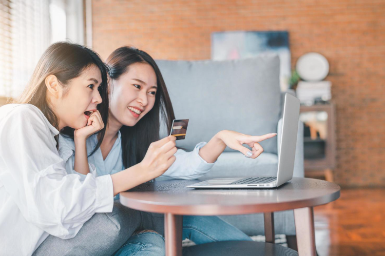 Digital consumer behavior